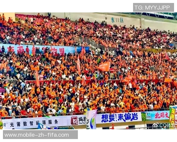 足球彩旗图片展示多样风格与设计灵感助力球迷激情赛事氛围营造